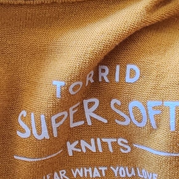 S1086 TORRID SUPER SOFT DESIGNER TANK TOP - Picture 4 of 4